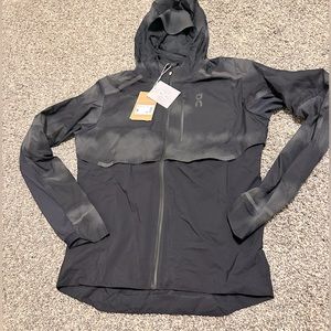 On running Men’s size Small Brand New With tags Lumos Weather Jacket